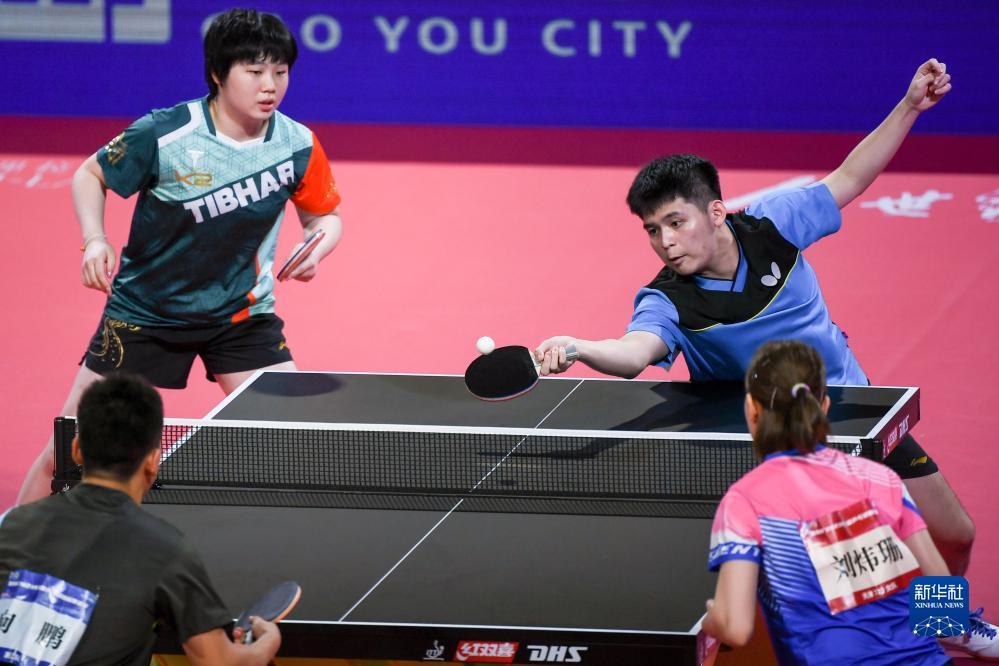 出自己的一 出自己的一